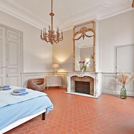 Le Vieux Sextier - Ac Clim - Lumineux - Wifi - Hypercentre Apartment Авиньон Екстериор снимка