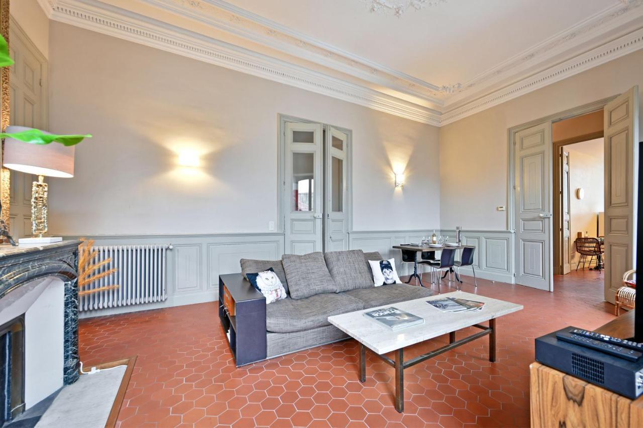 Le Vieux Sextier - Ac Clim - Lumineux - Wifi - Hypercentre Apartment Авиньон Екстериор снимка