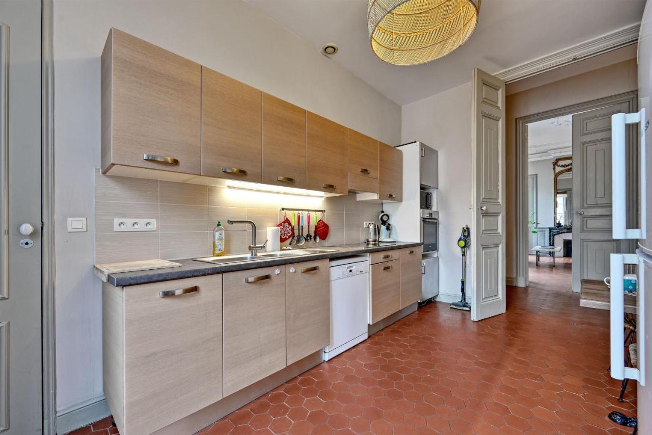 Le Vieux Sextier - Ac Clim - Lumineux - Wifi - Hypercentre Apartment Авиньон Екстериор снимка