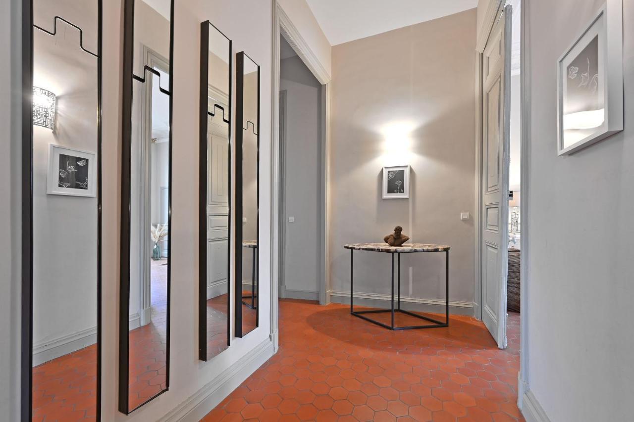 Le Vieux Sextier - Ac Clim - Lumineux - Wifi - Hypercentre Apartment Авиньон Екстериор снимка
