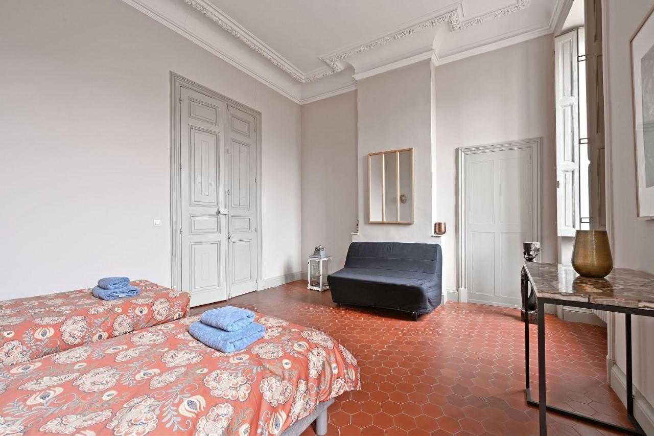 Le Vieux Sextier - Ac Clim - Lumineux - Wifi - Hypercentre Apartment Авиньон Екстериор снимка